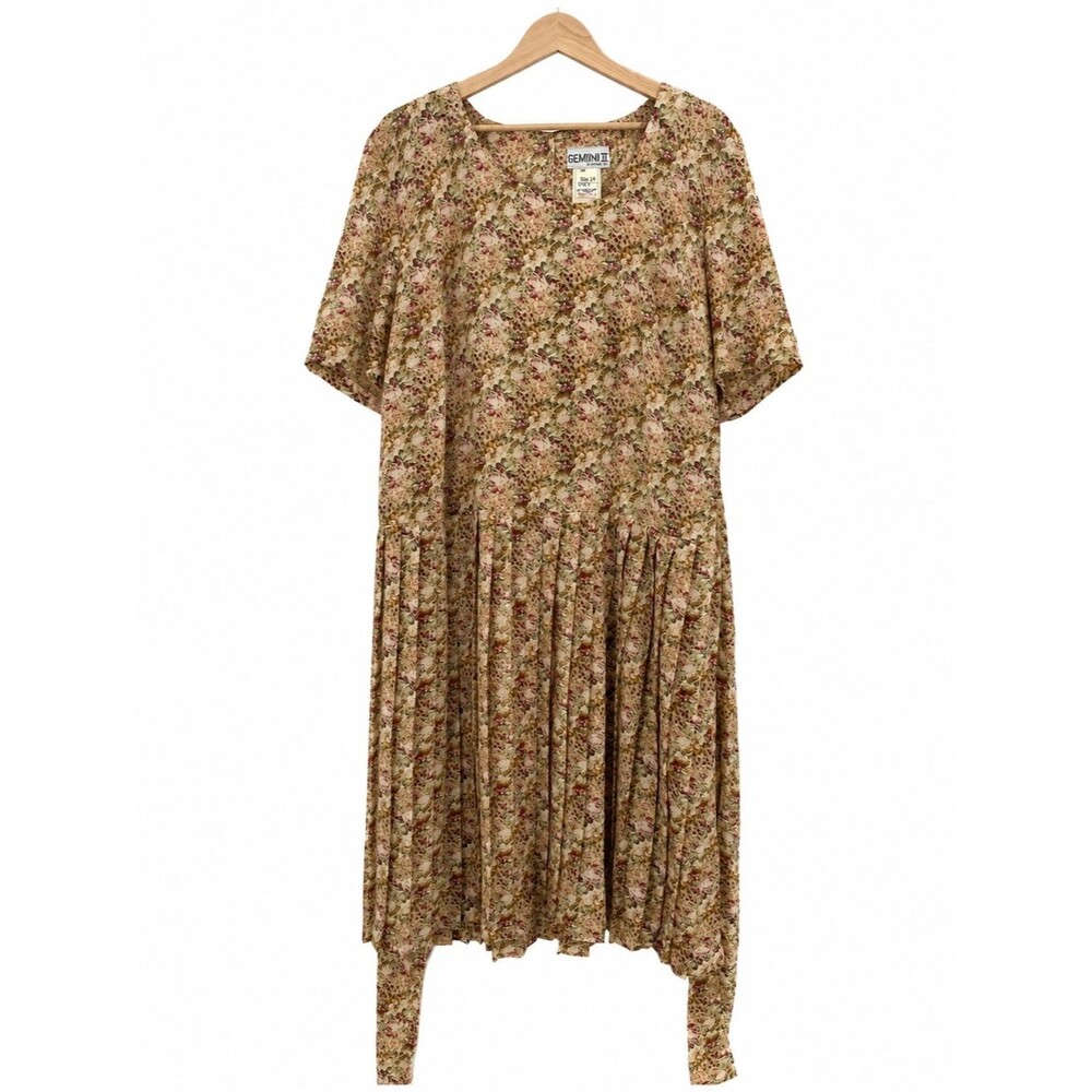 Gemini Floral Pleated Midi Dress Cottagecore Size 14 Union Made USA Prairie